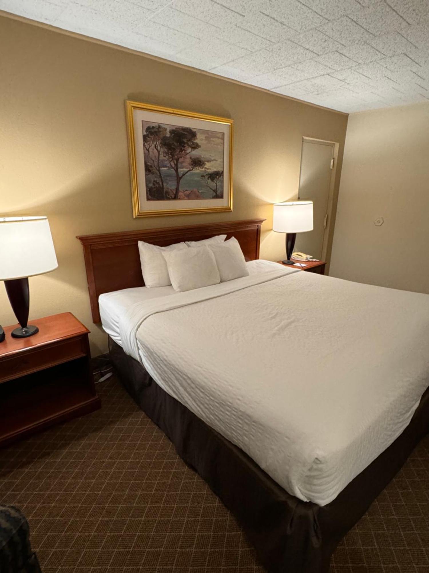 Clarion Inn Frederick Event Center מראה חיצוני תמונה