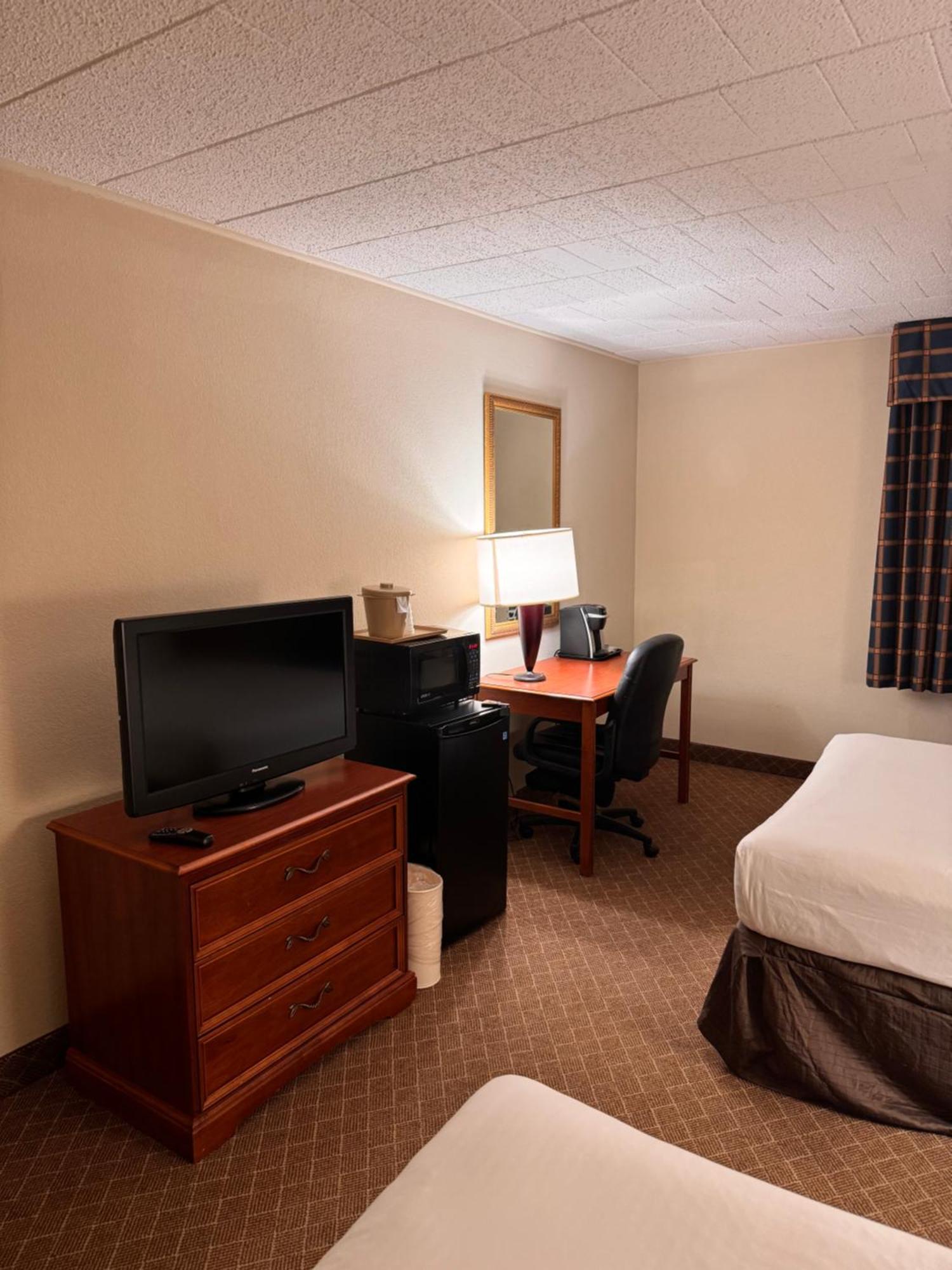 Clarion Inn Frederick Event Center מראה חיצוני תמונה